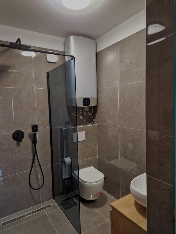 Jazz Rooms And Apartments Rovigno Esterno foto